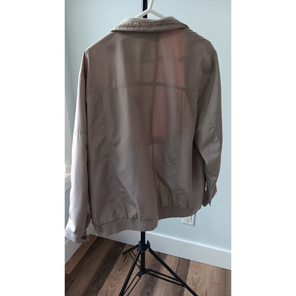 Large Men's Logan Hill Jacket Beige With Red Accents Windbreaker Coat - Picture 9 of 16